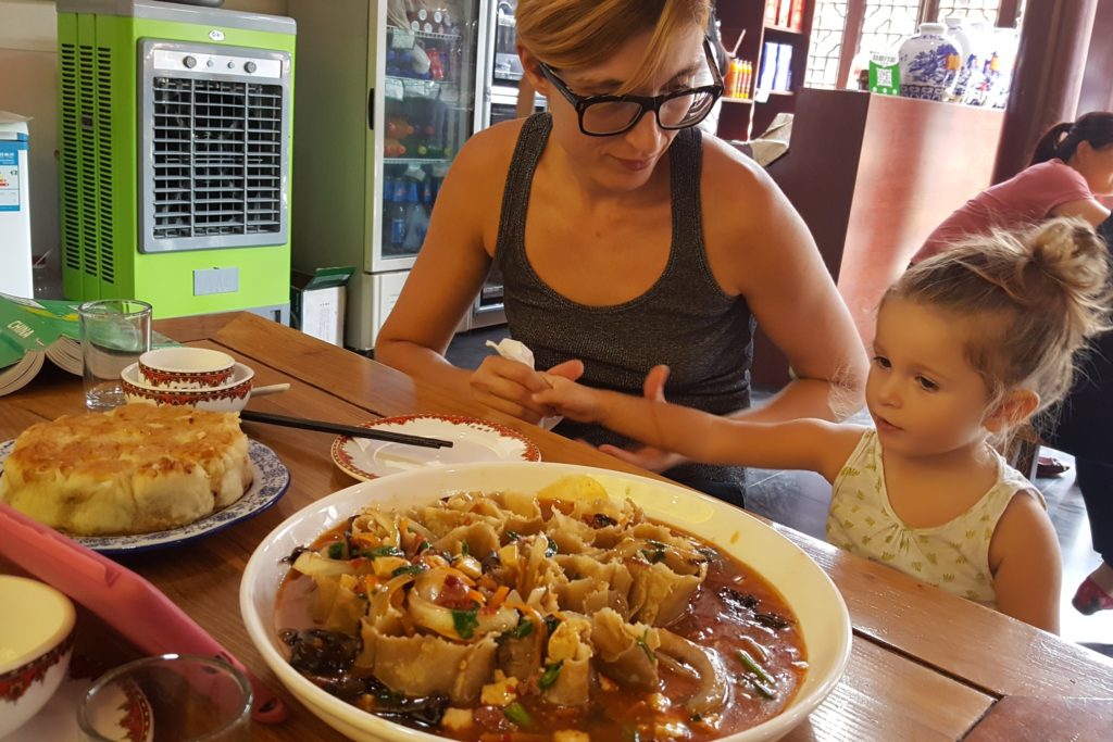 Viajando con chupetes. Comida en China